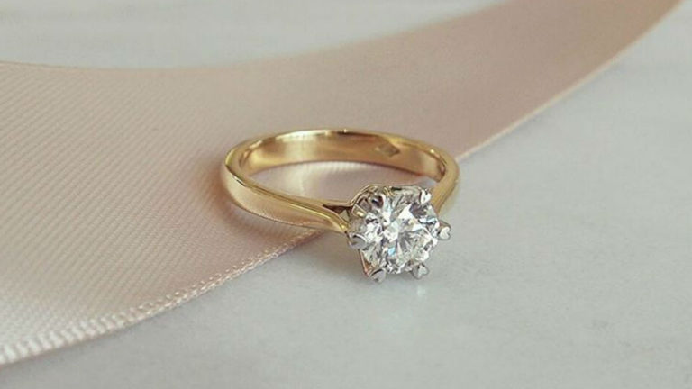 Why Engagement Rings On Instagram Are So Popular