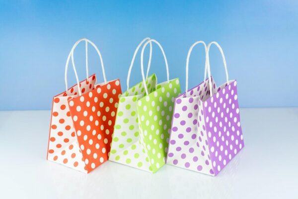 The Art of Branding: Design Tips for Eye-Catching Printed Paper Bags