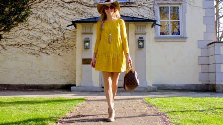 5 Basic Accessories That Go With Every Outfit